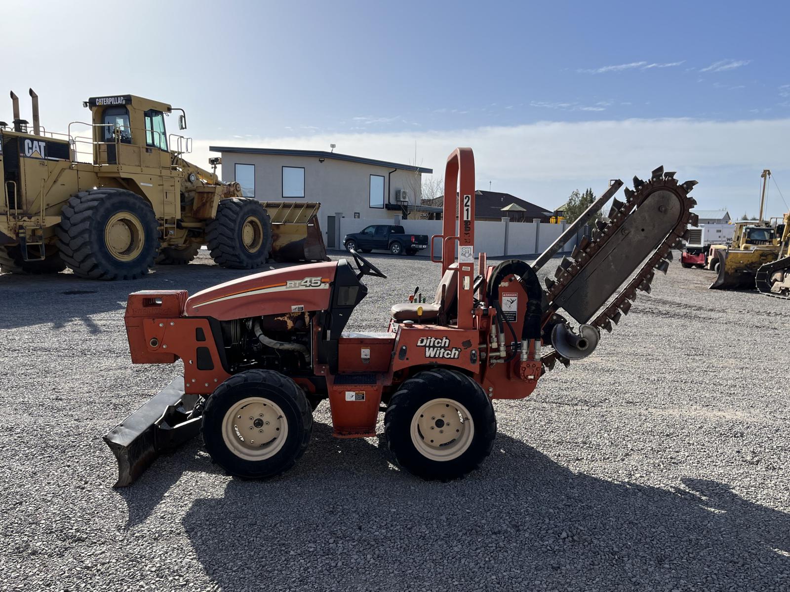 ./imagenes/INVOICE/2019/15606/ZANJADORA DITCH WITCH  RT45 (23).JPG